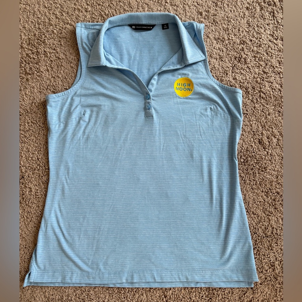 Travis Matthew’s women’s golf polo tee